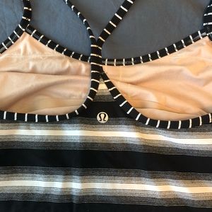 🍋Lululemon Flow-Y Tank Black White Stripe 10
